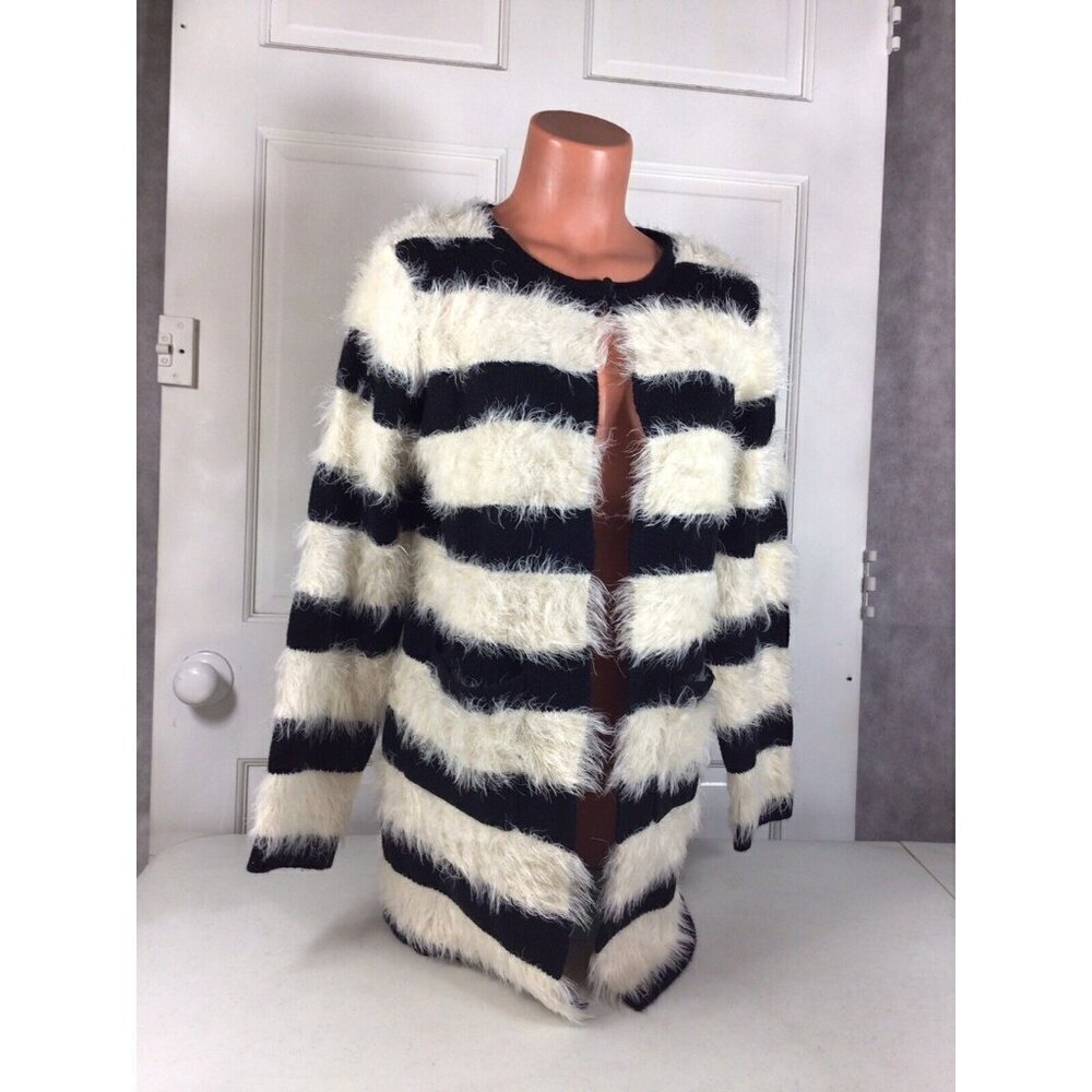 Romeo + Juliet Fuzzy Cardigan Sweater Womens Small
